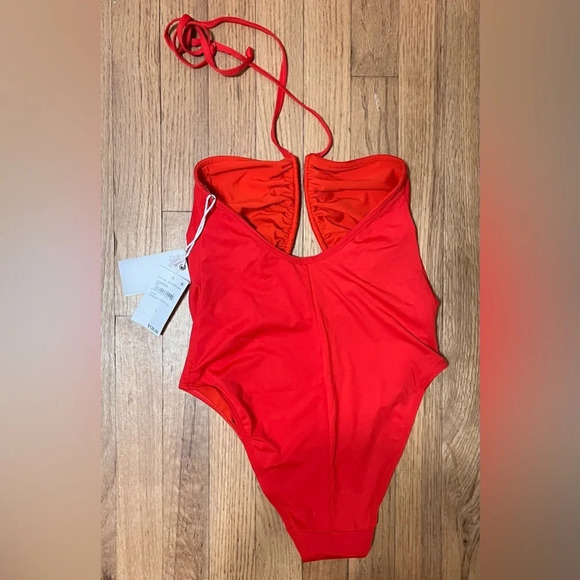 Good American Leilani Halter Neck One-Piece Swimsuit in Poppy Red - Picture 4 of 6